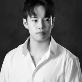 민후