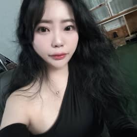 골프치는모델초록