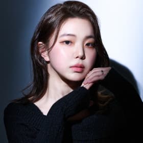 정다아