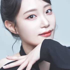 초연하게