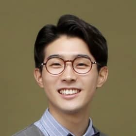 루카스입니다