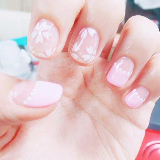 벚꽃 네일아트🌸