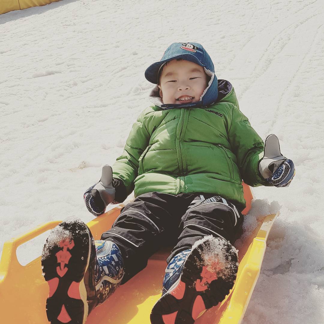 #아빠 #엄지척 #역시 #썰매는 아빠가 끌어야 제맛!