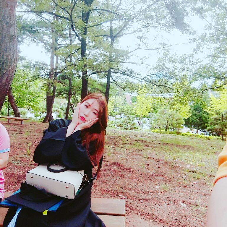 #계명대 #코스모스 #졸업 #안녕
모두 고생하셨어여 💓