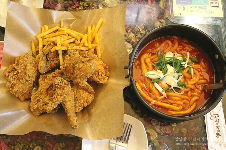 마포구청역 맛집 치킨친구 바삭한 치킨과 매콤한 떡볶이가 천상계...