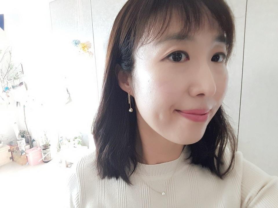 사랑둥이와귀염둥이 on Instagram: “수앤수 귀걸이 럭키백~♡ 너무 가격이 착해서 반신반의 하면서 구매했는데 5가지 모두 진짜 넘넘 예쁘다~ 인기템만 보내신듯~~^^ ㆍ ㆍ 매일매일 코디템으