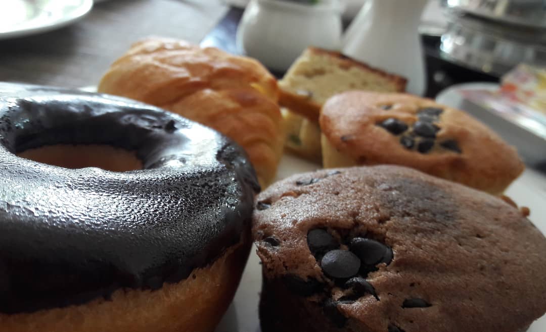 #foodgasm #foodporn #breakfast #patisserie #confectionery #cakes #pastry #muffins #chocolatechips #chocolatechipmuffins #fruitcake #bakery #culinary #donuts #crossiant #dessert #sweettooth #cakelover #bake #chocolate
