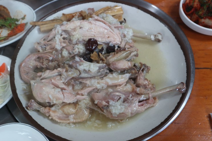 서대문맛집 산천마루 보양식으로 누룽지백숙 어때?