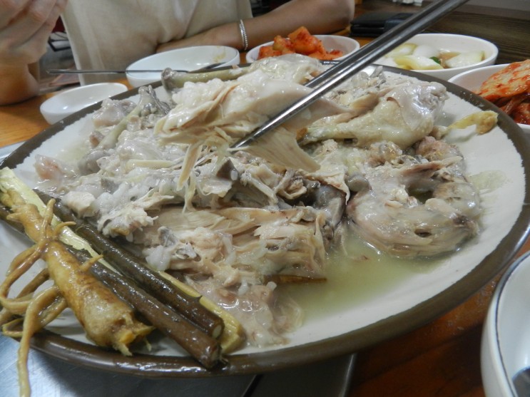홍제역 맛집 산천마루에서 한방닭백숙 몸보신~