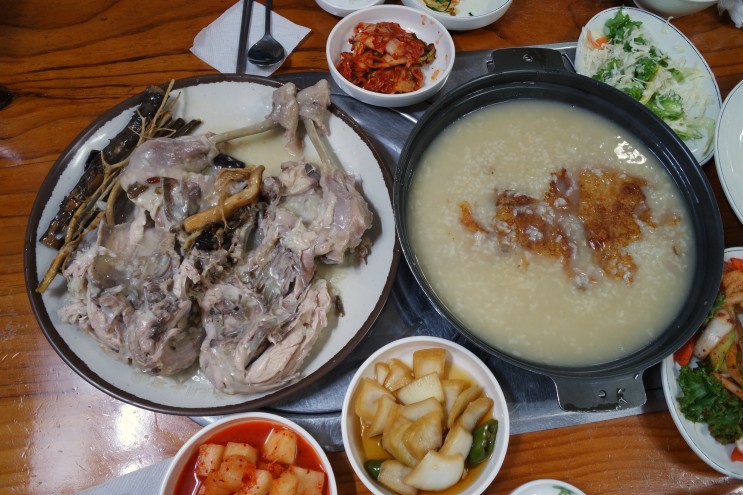 홍제역 맛집 몸보신 끝판왕 한방닭백숙