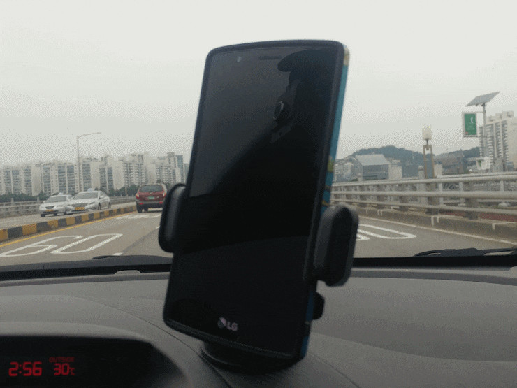 차량용 스마트폰 거치대 대쉬크랩 거치대