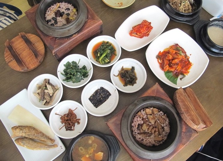 상견례하기 좋은 사당역 단체모임 모임장소 둥구나무 약선돌솥밥