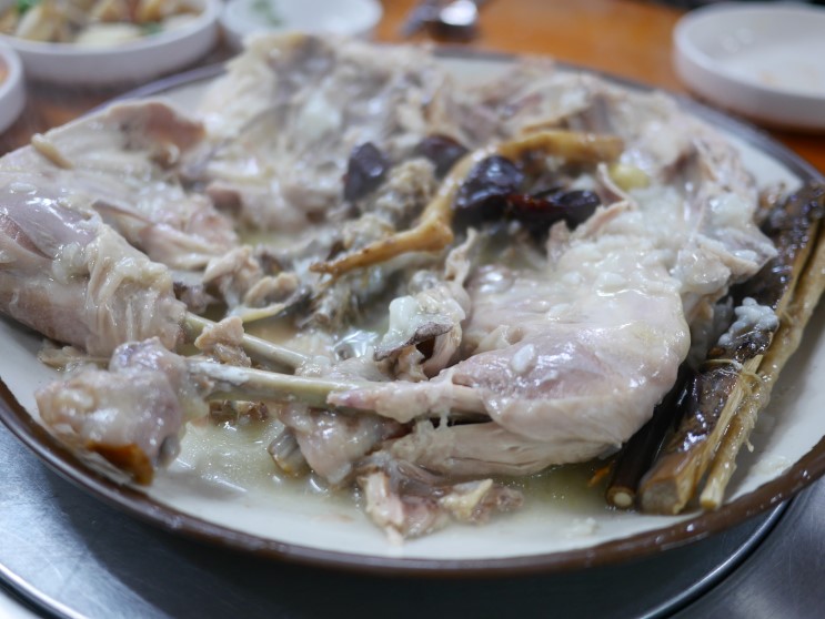 [서대문맛집] 다가오는 어버이날 산천마루에서 한방 누룽지 닭백숙을 추천합니다 :)