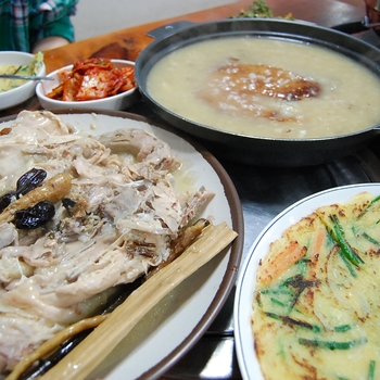 서대문맛집 산천마루 , 닭 한마리 배터지게 먹을 수 있는 곳!