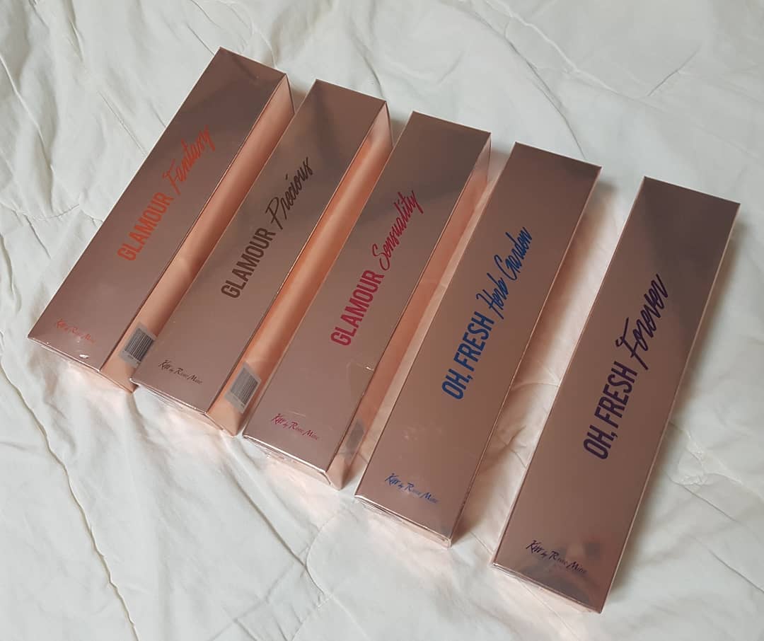 써니♡ on Instagram: “#향수바디로션  40년 이상 전통 바디 전문 브랜드인 #로즈마인에서 새롭게 출시된 프리미엄 라인의 바디 로션 #키스바이로즈마인. . 발림성이 좋고 촉촉하며 끈적이지 않고 산뜻하게 발린다. . 무엇보다 은은한 향이 내 몸에 계속 남아 따로 향수를…”