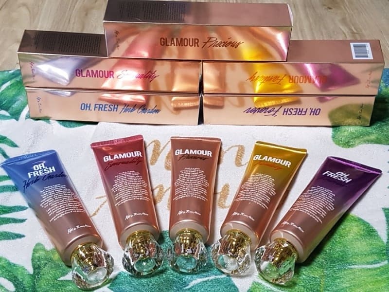 예수님 때문에 기쁨퐁퐁 김종금 on Instagram: “가수 리즈가 겟레디윗미 영상에 소개했던 향수바디로션 키스 바이 로즈마인 프래그런스크림!  그날 기분에 따라 향을 선택할 수 있게 종류도 5가지!  사랑스럽고 달콤한 향부터 자연스런 허브향까지~! 5개 모두 향이 너무 좋아 바르고 나면 하루종일…”