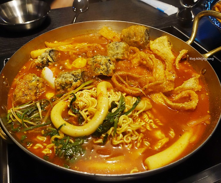 역삼어반스커트맛집 크레이지후라이 술을부르는떡볶이