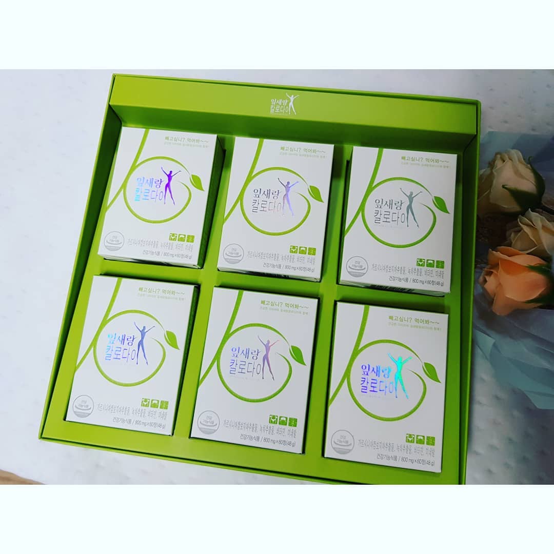 윤뿌니♡ on Instagram: “잎새랑 뷰티콜라겐 수분충전 하기♡ 하루 세끼 다 먹으면서 하는 건강 다이어트:) 3월 여행 앞두고 건강하게 체중관리중 💕 . . . #수분충전 #건강한다이어트 #먹는뷰티콜라겐 #다이어터 #부작용없는다이어트 #잎새랑 #뷰티콜라겐 #먹으면서하는다이어트…”