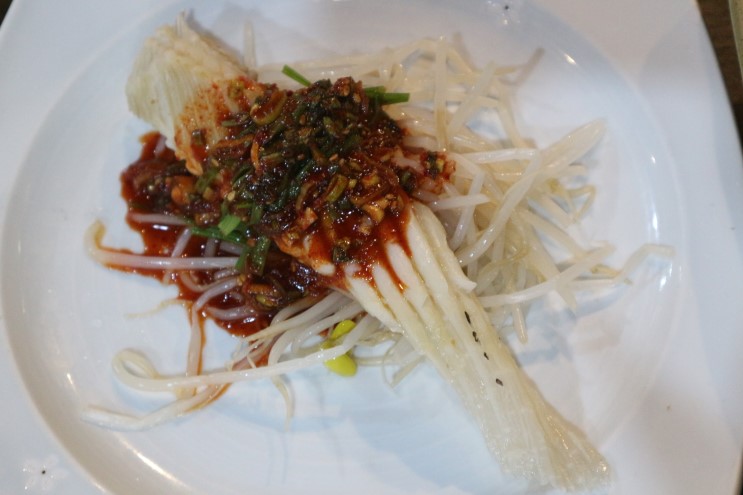 사당역 한정식 몸에 좋고 맛도 훌륭한 약선음식 전문점 둥구나무