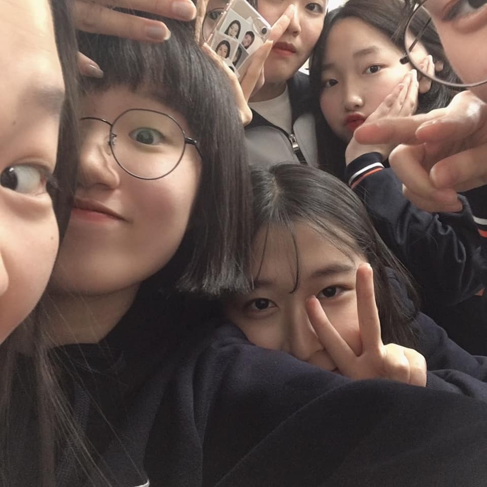 여고 오길 잘했다.

#영주 #주영 #생일파티 #뿌링클 #불닭볶음면 #피자 #단체사진 #9반체고 #너무좋아 #학원땡땡이 #생일축하해 #열일곱 #여고라이프 #좋반#먹스타그램
