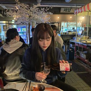 나리（娜丽）🎗 on Instagram: “나 원래 술 한병 다 못마시는데,, 심술 1병 클리어 하구 숙취1도 없었던 날 🗣
⠀⠀⠀
알쓰 나리는 #숙취해소제 필수🤫
⠀⠀⠀
#지금부터안티이불킥”