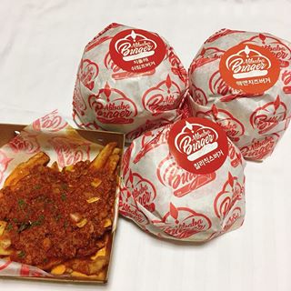 김지은 on Instagram: “알리바바버~억🍔
햄버거도 존맛이고 칠리치즈프라이도 진짜 존맛탱구리!
노원하계 가시면 꼭 드셔보시길,,
.
.
.
#알리바바버거 #노원하계맛집 #햄버거맛집”