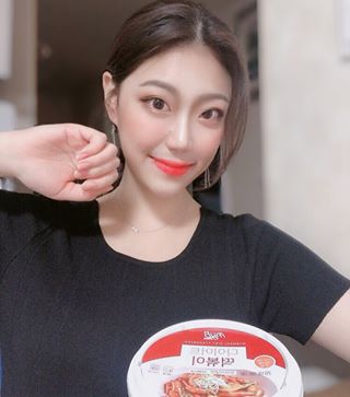 연 주 on Instagram: “다이어트 떡볶이가 이로케 맛나면 반칙이쟈나🤭
#마이비밀 #다이어트식품 #다이어트떡볶이 #곤약떡볶이
.
.
.
.
.
.
.
본 리뷰는 미이비밀에게 대가를 제공받았으나, 주관적인 생각으로 작성하였습니다.”
