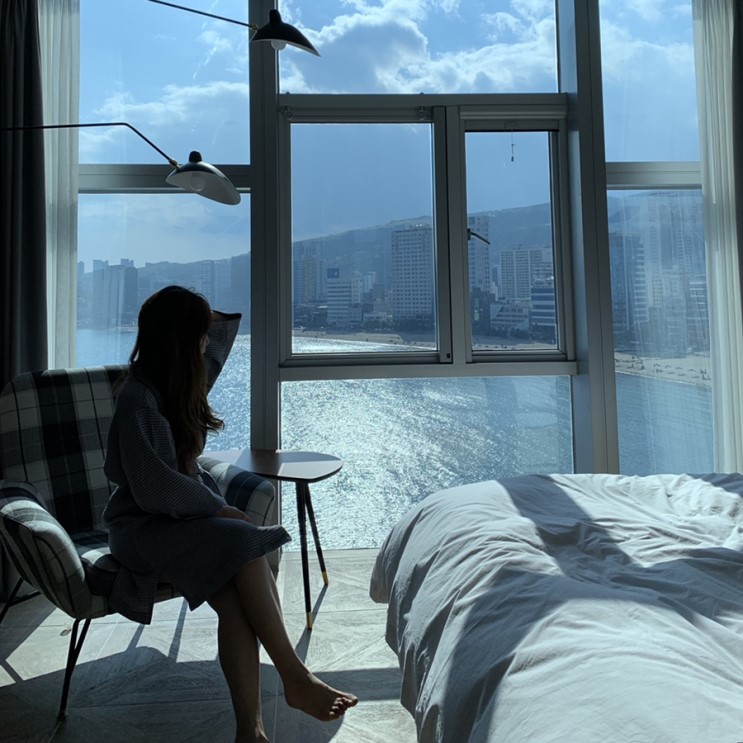 에이치에비뉴 호텔 광안리 해변점 세련된조명과 오션뷰 전망이 환상적!