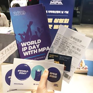 뷰티크리에이터 뷰티인플루언서 쭈니ෆ on Instagram: “미국영화협회 (MPA 코리아)가 세계지적재산권의 날을 맞아 주한미국대사관, 한국저작권보호원 및 월트디즈니 코리아와 공동으로 개최하는 특별상영회에 초대받아 왔어요🎈 . MPA는 디즈니, 유니버설 스튜디오, 넷플릭스 등 미국의 6대 배급사가 가입되어있는…”