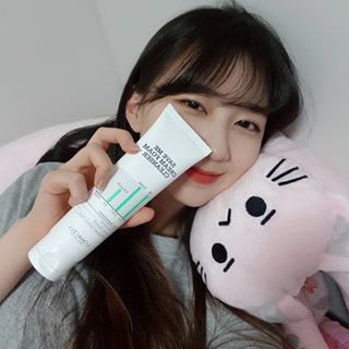 🌹예은(22)🌹 on Instagram: “민감성피부, 약산성 폼클렌징 찾으시는 분 "로하셀세이브미폼클렌저" 추천해드려요⚘ . - 약산성 - 민감성피부 적합 - 미세먼지 세정력 - 흡착크림버블! . . 꽃가루, 미세먼지 많은 요즘! 로하셀세이브미 폼클렌저로 피부를 지켜주세요🌱 . .…”