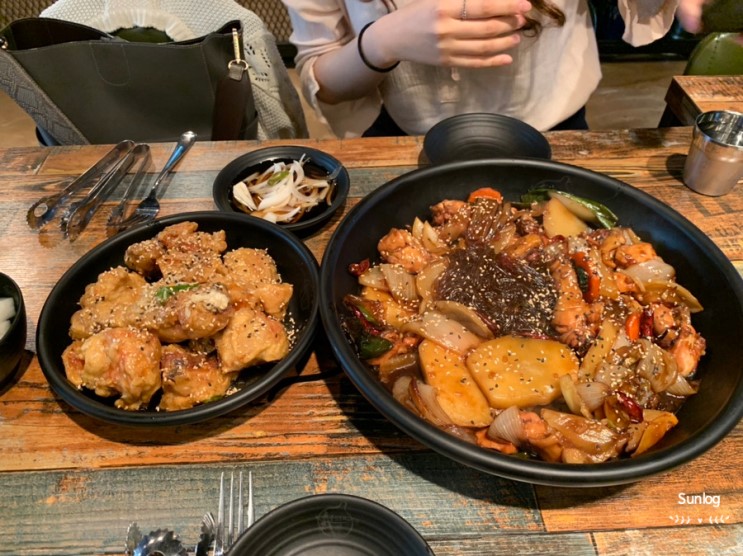 [뚝섬맛집 / 뚝섬치킨집] 앗싸 마늘닭