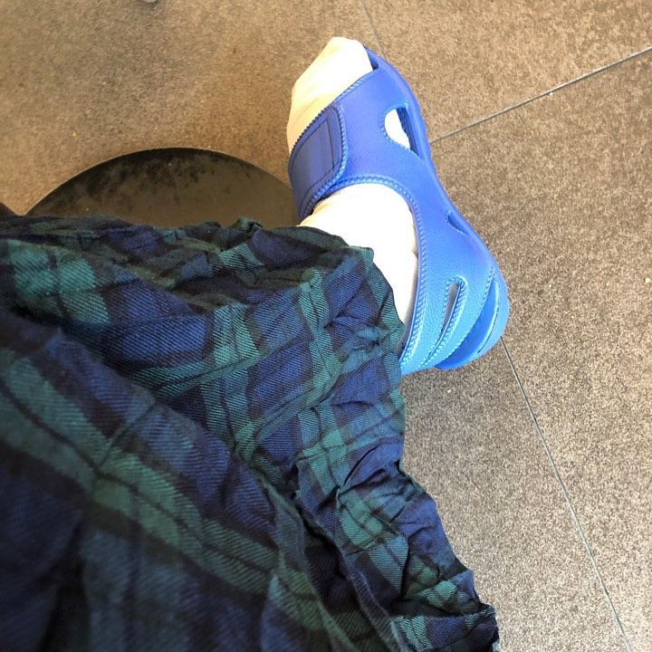 그리고 저기 갔다온 하루 뒤 내 발 상태
＼＼\\٩( 'ω' )و //／／
#반포대교무서워