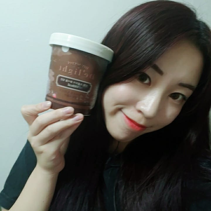 희원 on Instagram: “다이어터 아이스크림...💜
초코맛 녹차맛 존맛탱구릴
.
#mybmeal #저칼로리아이스크림 #다이어터길은힘들다
.
.
와디즈펀딩으루 40%할인받쟈!!!!!!!”
