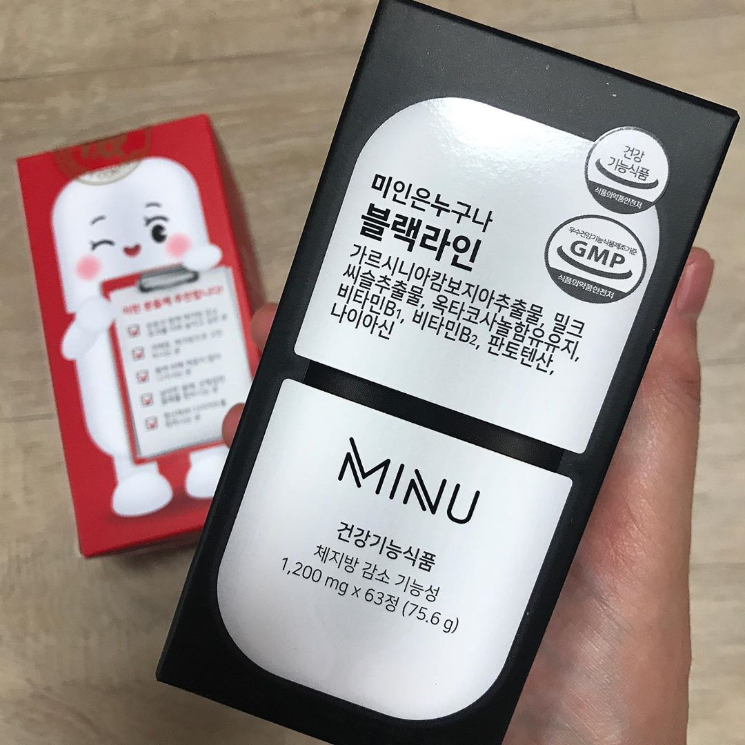 HyeO on Instagram: “다이어터들 필수템 ✌️ 가르시니아가 듬뿍이라 쾌변에도 다이어트에도 도움됨 👌❤️👌 섭취 후 조금은 가벼워진 몸을 느낄 수 있어요! 얼굴이랑 같이 찍어야하지만 얼굴이 너무 찌든 탓에 패쓰 😭.. 열심히 더 먹어볼게요 🤟 #MINU #미누 #미누레드큐텐…”