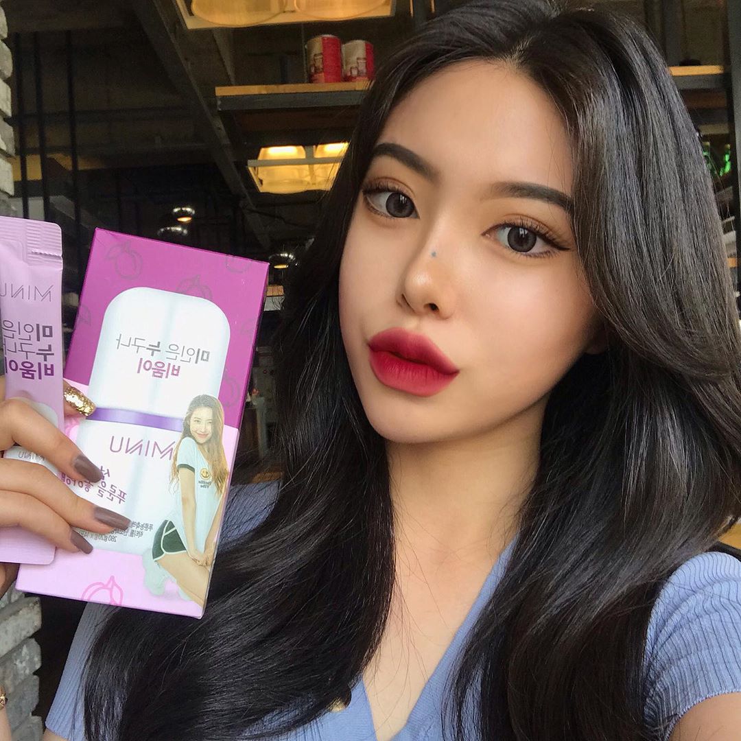 JO MIN SU on Instagram: “맛있는거 먹구 하나 쏙 먹어주기”