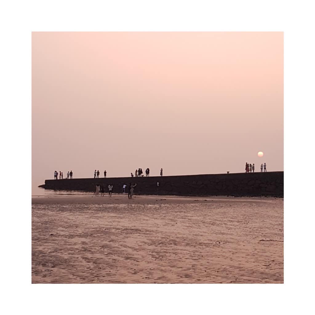 일몰ing
.
#을왕리해수욕장#일몰#sunset#모래놀이#갯벌체험#조개구이#갈매기#폭죽놀이