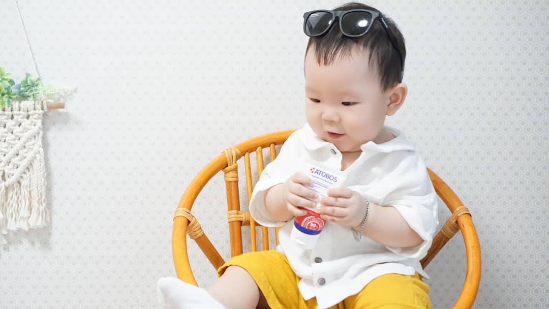 가온이네🏡 on Instagram: “ღ20190715 ⠀⠀⠀⠀⠀⠀⠀⠀⠀⠀⠀⠀⠀⠀ 핫썸머 외출전 필수템은 모다?? 바로바로 선크림이댜!!🌞 ⠀⠀⠀⠀⠀⠀⠀⠀⠀⠀⠀⠀⠀⠀ 아토보스 베이비라인 반응이 좋아서 어른거도 나왔데유😉 ⠀⠀⠀⠀⠀⠀⠀⠀⠀⠀⠀⠀⠀⠀ 𖤐가온이 선크림 -…”