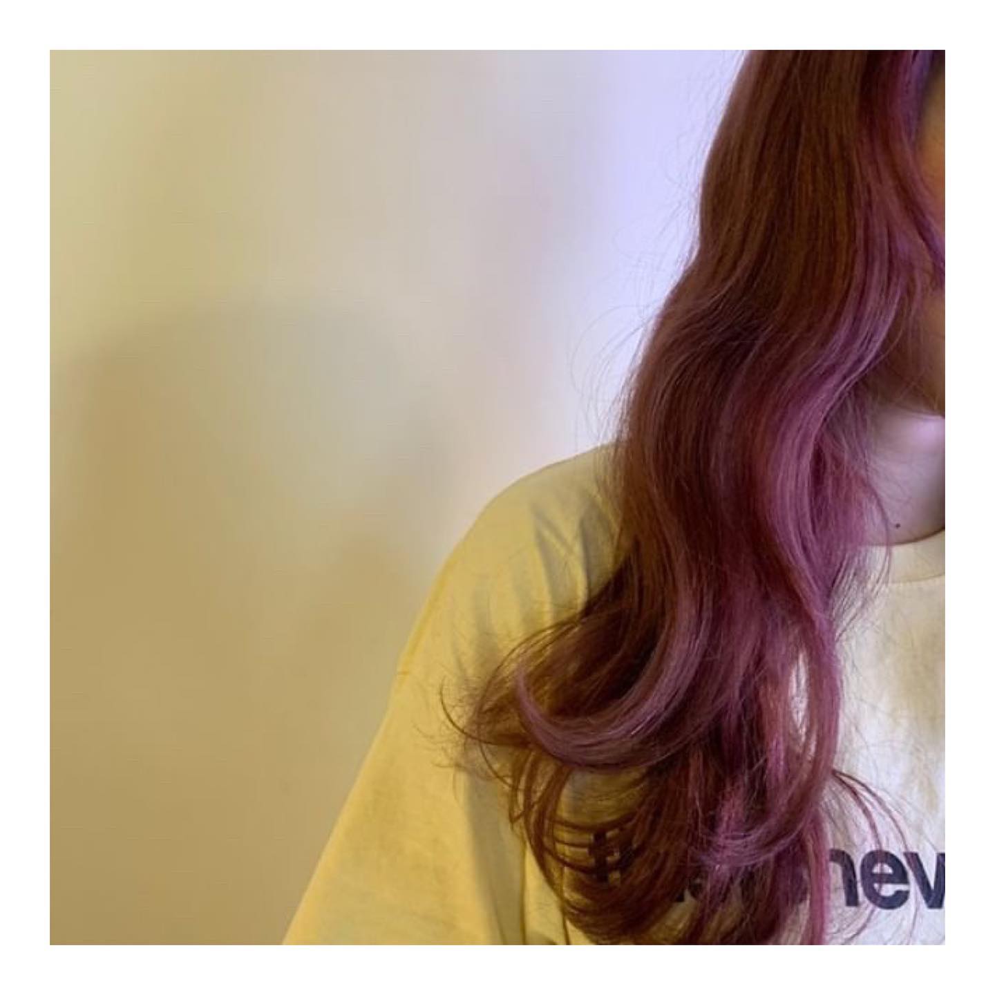 드디어 반년넘게 한 노랑이 탈출💇🏼‍♀️
빛 받으면 더 예쁘고 자연광 받으면 백만배 더 예쁜 오묘한 머리색이 너무나 맘에 들어부렀다
염색했는데 머릿결까지 좋아진느낌 감사합니당👍🏻🥰
.
.
.
#홍대 #그라티아 #홍대그라티아 #별아쌤