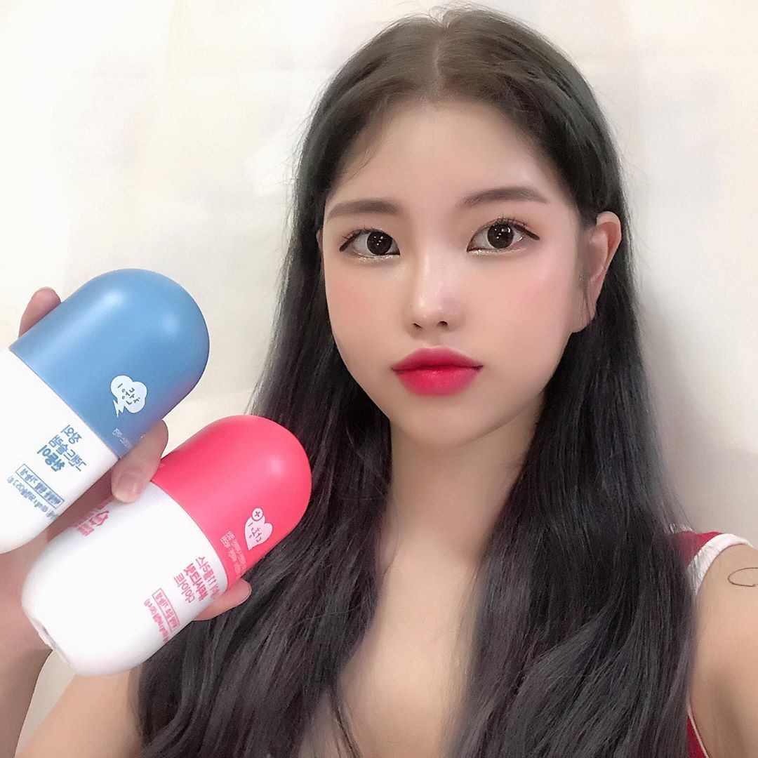 안증만 on Instagram: “몸매 관리가 시급하다고 느껴진 요즘, 접하게 된 제품@>_< ⠀ ⠀ 🤞 천둥이 는 저의 배변활동을 도와주고 있는 제품이에요! 천둥이에는 배변활동을 원활하게 도와주는 알로에전잎이 들어있을 뿐더러 프로바이오틱스 그리고 면왁과 세포분열시 필요한 아연까지…”