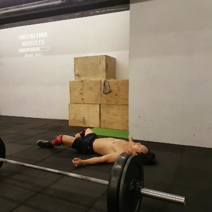 YoungGeun Lee on Instagram: “점심 수영 저녁 크로스핏 그리고  힙업밴드로 마무리! . . AMRAP 12min 7 Power Clean 135 /95 7 Hang Squat Clean  7 Front Squat *Drop of 12 V-Up  @cf_atti_…”