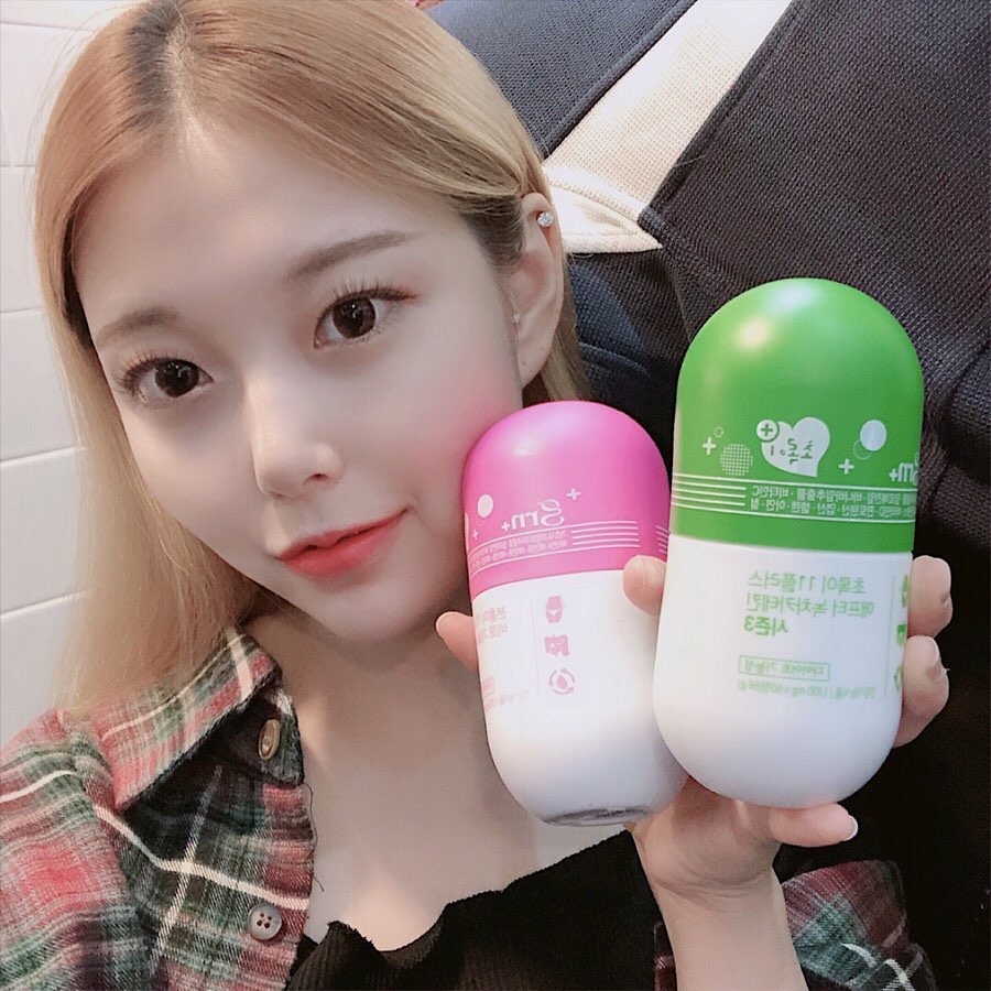𝒿𝒾 𝓎𝑜𝓊𝓃𝑔 on Instagram: “grn 분홍이초록이 💚 . 탄수화물이 지방으로 합성되는것을 억제주는 분홍이 . . .  혈중 콜레스테롤 개선과 체지방 감소에 효과적인 초록이 . . . 아침,점심,저녁 식전에 분홍이 한알씩 먹고 아짐,저녁 식후에 초록이 챙겨먹으면 살 걱정 끝 _❀…”