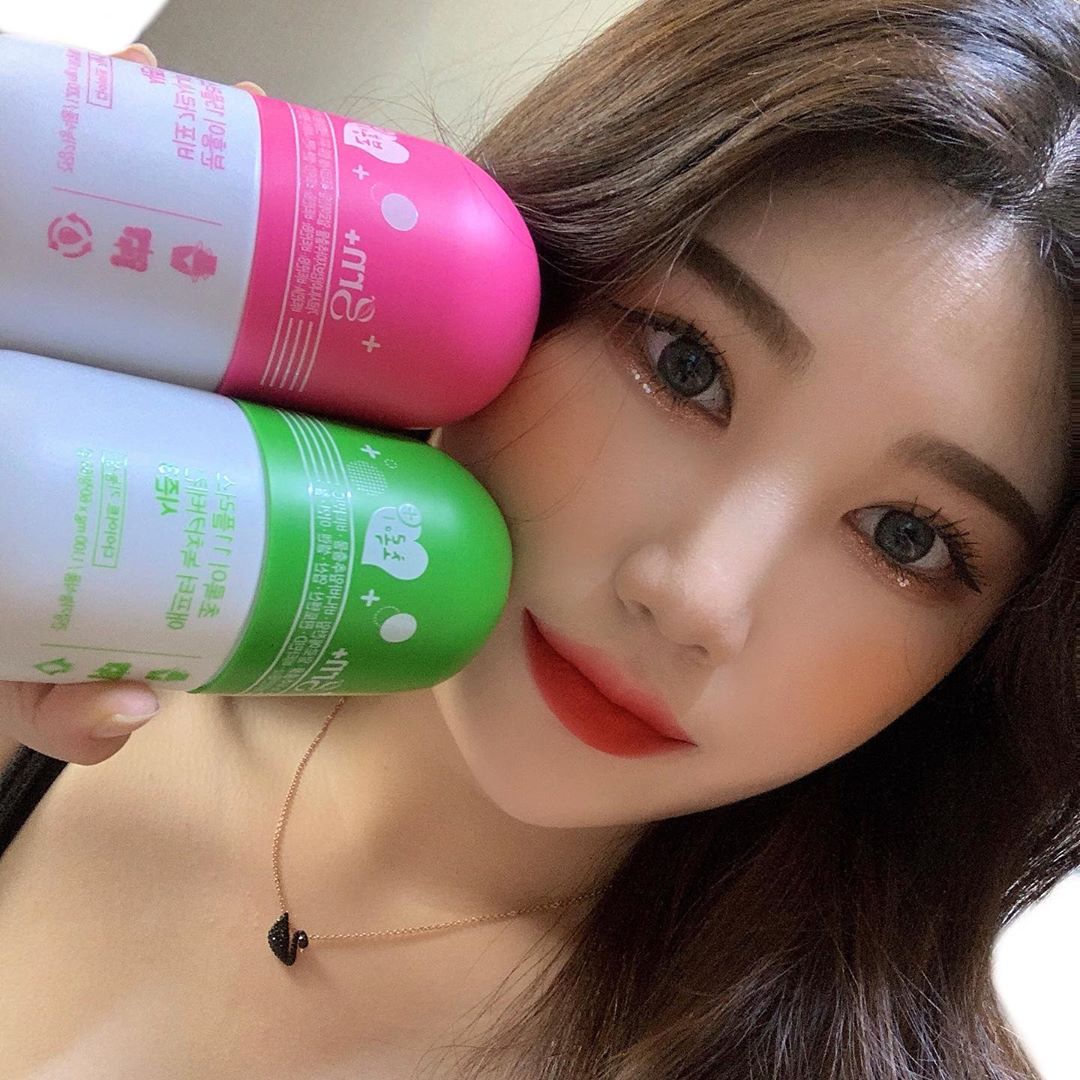 혜영 (20) on Instagram: “💖 grn 분홍이 초록이 시즌3 💚  매일 약속이 있어 엄청나게 먹고 다니다 보니 살이 급속도로 쪄버렸어요 그래서 약이라도 먹어봐야겠다하고 다른 제품을 먹어보기도 했는데 부작용이 생겨 약을 방치해두었었거든요 근데 이 제품을 먹고 나서는 부작용도 없고…”