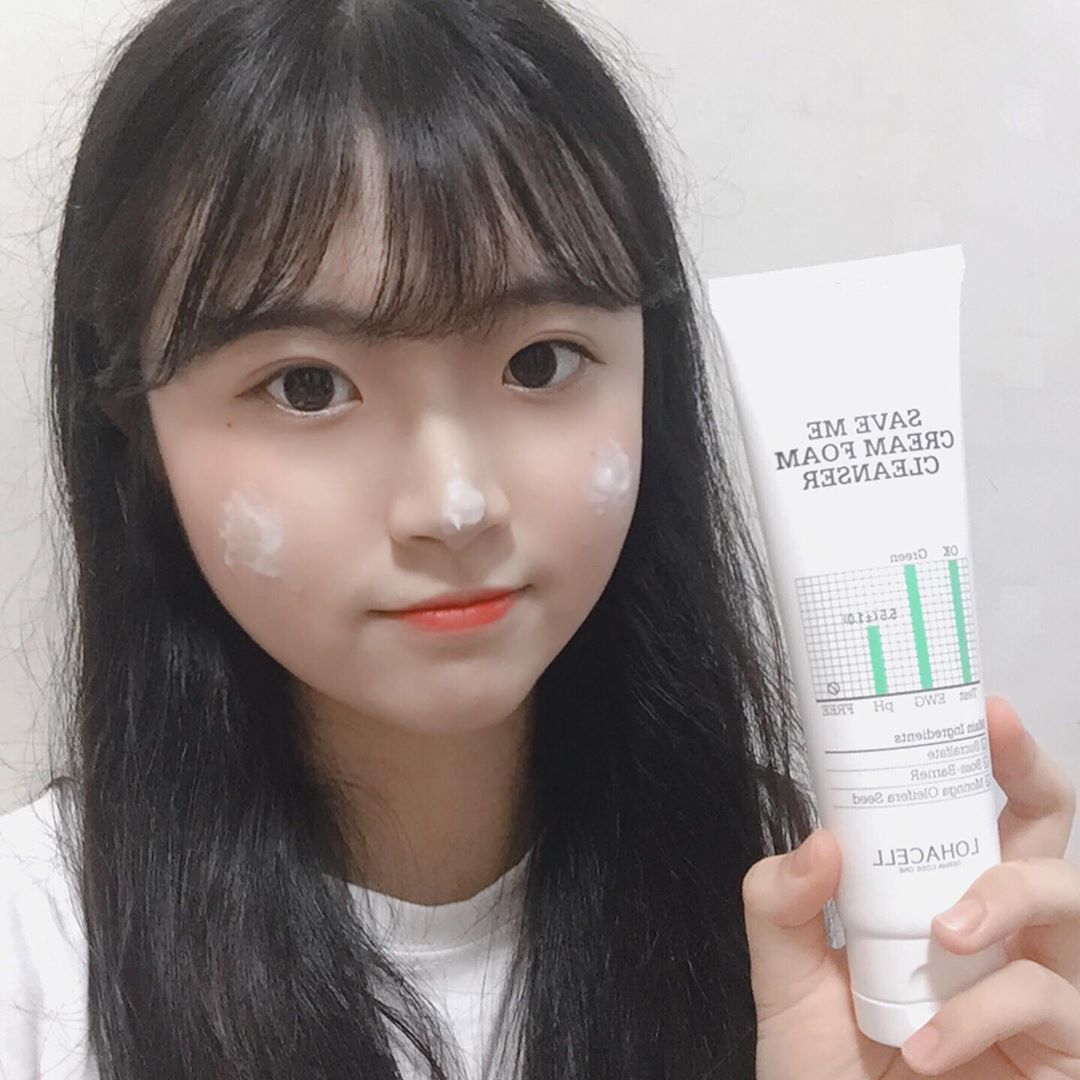승희(19) on Instagram: “✨로하셀 세이브 미 크림 폼 클렌저✨

진짜 일반 폼클렌저랑 다르게 쫀득쫀뜩하고 진짜 며칠 쓰니까 신기하게 여드름도 다 들어갔다! 수크랄페이트가 쓰여서 피부 케어도 좋고 진정은 짱짱! 역시 믿고 쓰는 로하셀”