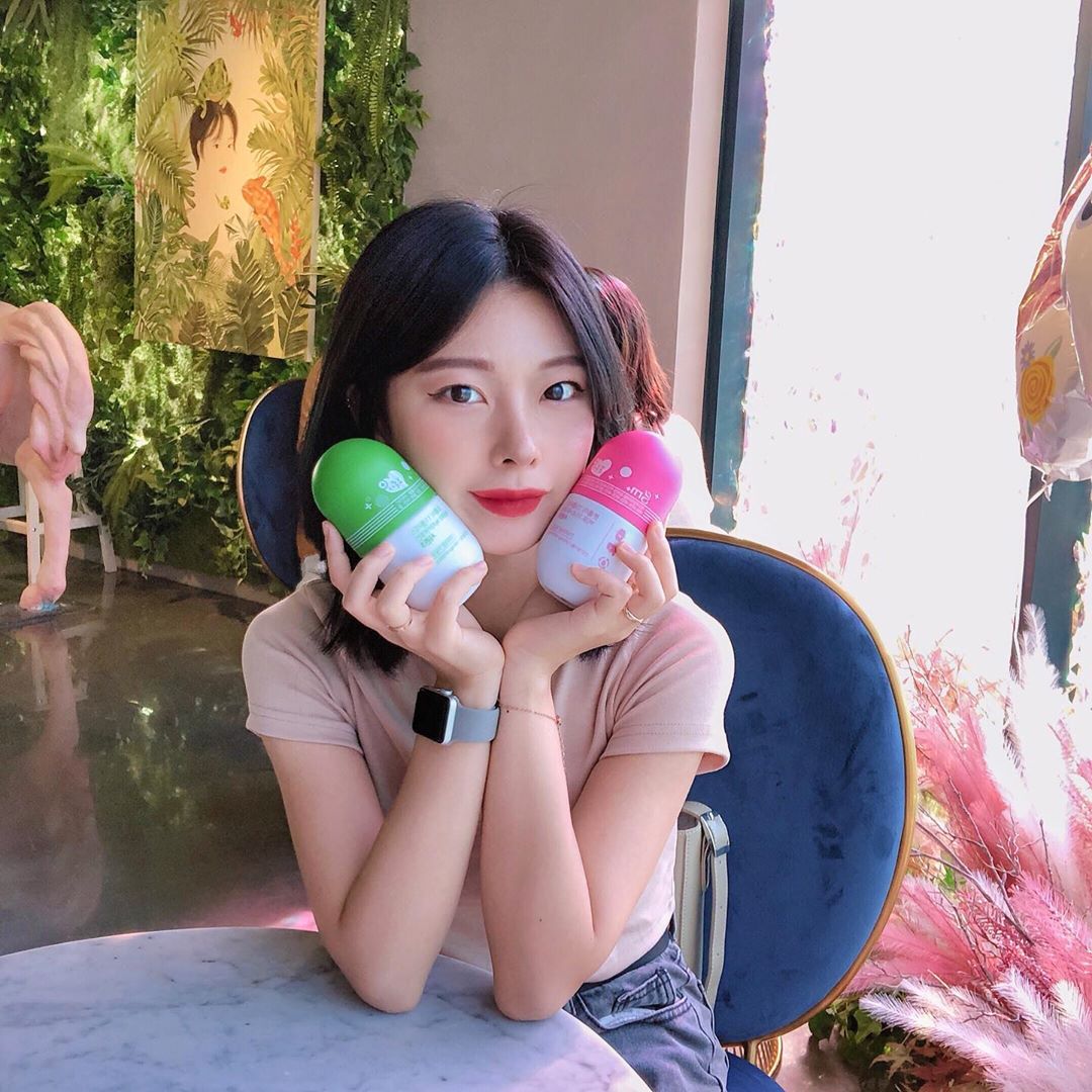 🌷ʜᴀ ᴢɪsᴏᴏ🌷 on Instagram: “요즘 초록이 분홍이+필라테스로 다이어트하는데 확실히 효과👍 식단 조절까지 해주면 효과 따따블👍😖👍 요즘 눈바디하는 맛에 살잖아,,,💚🧡 . . . #셀피 #카페투어 #샤로수길 #샤로수길카페 #grn #지알엔 #grn다이어트 #grn초록이분홍이…”
