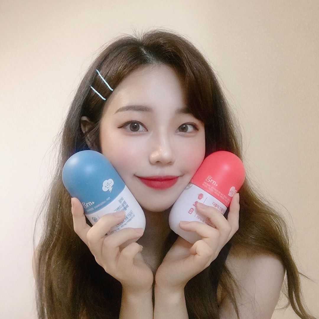 힂니 on Instagram: “둘이 함께 섭취하면 더욱 효과적인 #grn다홍이천둥이 🔥 다이어트 할 때 먹는 양을 줄이면 그만큼 소화 및 배변활동에 어려움을 느끼는 분들이 많다고 해요! 원활하게 비워주는 천둥이와, 부족한 부분을 채워주는 다홍이로 이번 여행 때 찐 살 다 뺄…”
