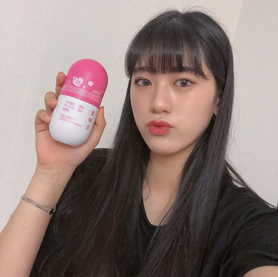 지민 on Instagram: “⚡️GRN 분홍이, 초록이 시즌3⚡️ 분홍이, 초록이 시즌1, 2, 3 다 복용해봤는데 업그레이드 될 때마다 실망시키지 않는 GRN❣️ GRN은 가르시니아 함량이 부작용 없고 제일 적당한 것 같아요🤩 분홍이랑 초록이 같이 챙겨다니면 뭐가 뭔지…”