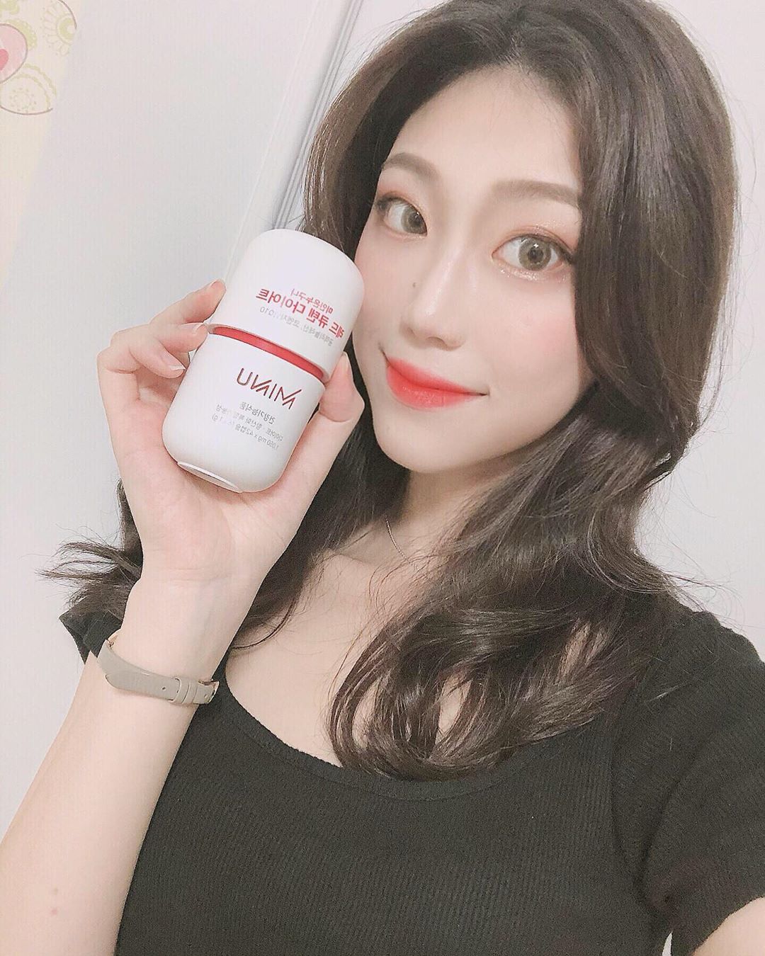 연 주 on Instagram: “하루 한번 2캡슐로 간편하게 다이어트와 항산화건강을 동시에 챙겨가세요🤭❣️ . . . . . #MINU #미누 #미누레드큐텐 #레드큐텐 #다이어트보조제 #다이어트그램 #미누다이어트 #다이어트 #다이어트기록#선미다이어트 #살빼자 #다이어트후기…”