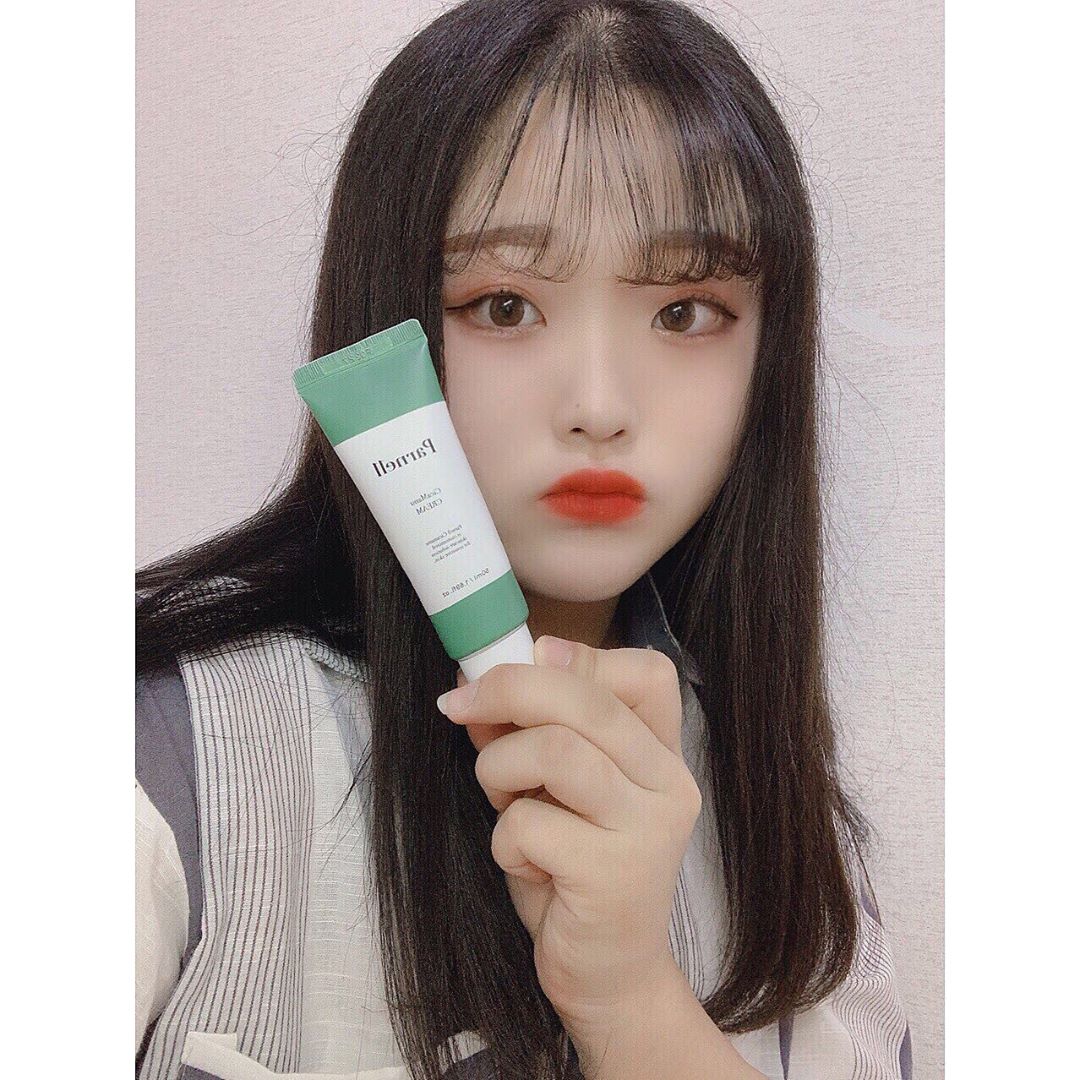 혜원 on Instagram: “⭐️시카마누크림⭐️
-
진정안되고 건조한 피부여서 화장도 맨날 뜨고 난리였는데 시카마누크림바으고 쫀쫀하고 촉촉한 피부 되따 그리구 남자친구가 이쁘다고 해줌♥️
-
#리뷰쉐어 #ad”