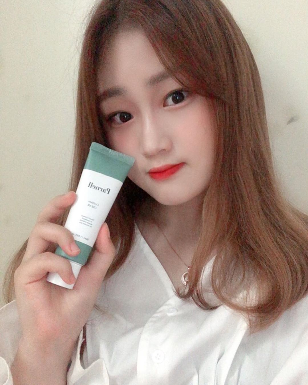 가은 ( 21 🌸 ) on Instagram: “요즘 날씨때문에 피부 엄청 뒤집어 졌엇는데 완전 다행,,✨❤️ 끈적하지도 않고 완전 산뜻😉 ⠀⠀⠀⠀⠀⠀⠀⠀⠀⠀⠀⠀⠀⠀⠀⠀ ⠀⠀⠀⠀⠀⠀⠀⠀⠀⠀⠀⠀⠀⠀⠀⠀ ⠀⠀⠀⠀⠀⠀⠀⠀⠀⠀⠀⠀⠀⠀⠀⠀ #파넬 #파넬시카마누크림 #시카마누크림 #재생크림 #좁쌀여드름…”