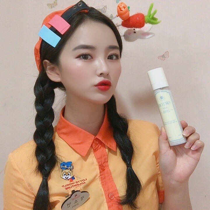 소연 on Instagram: “근무하다 보면 향수 뿌릴 시간도 없이 바쁘게 일할 때가 많은데 아르투아 바디미스트는 입는 바디미스트라는 이름에 걸맞게 일하는 내내 좋은 향이 나게 해줘서 완전 내 필수템 등극˃̵͈̑ᴗ˂̵͈̑ 전성분 다 안전하고 방금 샤워하고 나온듯한 깨끗한 비누…”
